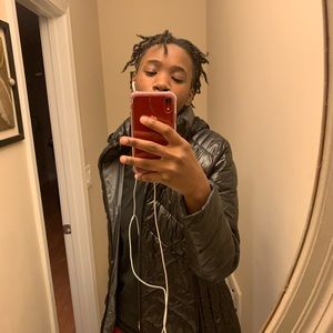 Meet your Posher, Nickaya